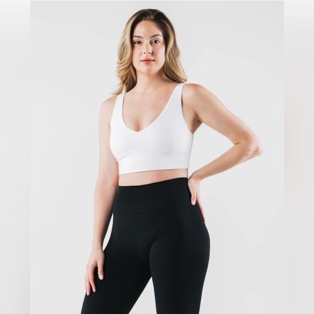 Alphalete - Celeste sports bra C/D